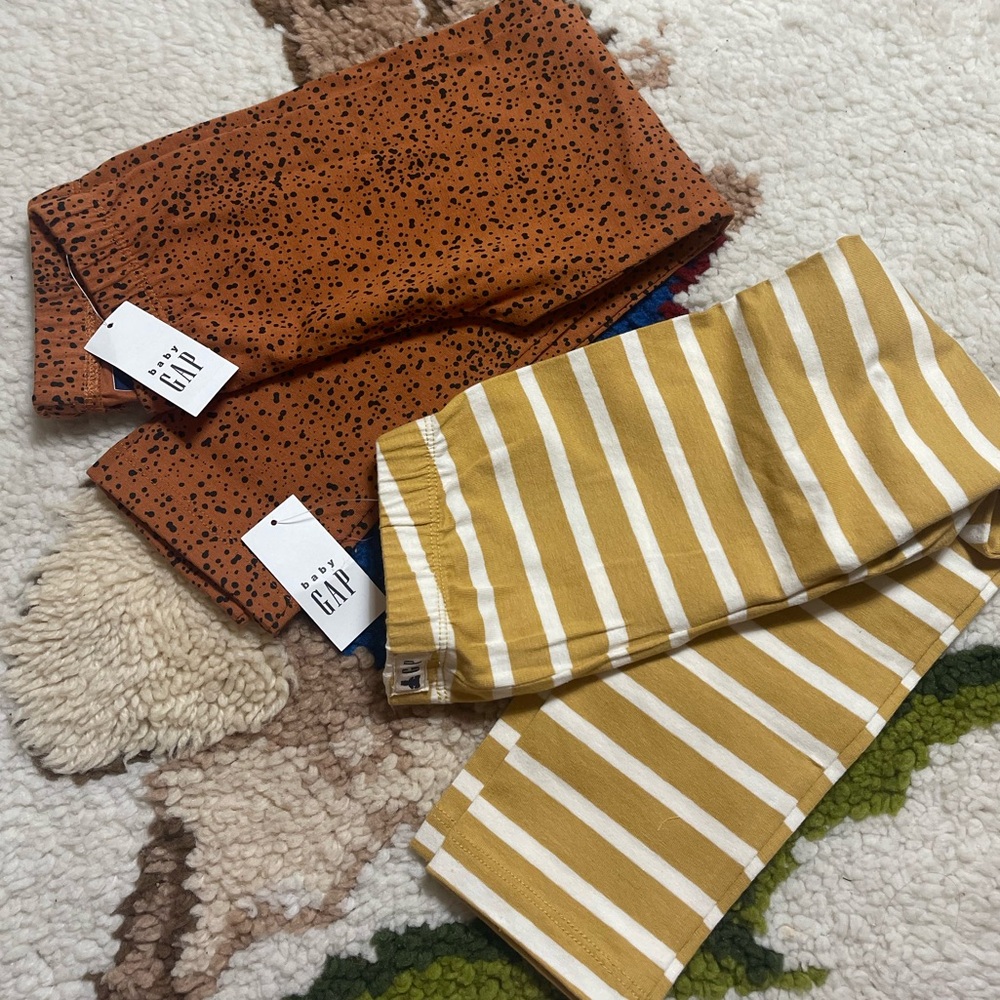 NWT Baby Gap lot of two leggings in calm natural colors size 4T